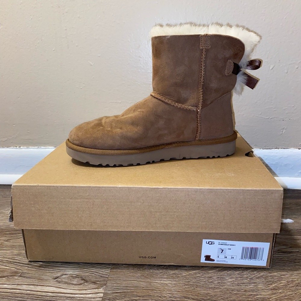 Women Mini Bailey Bow II UGG boots